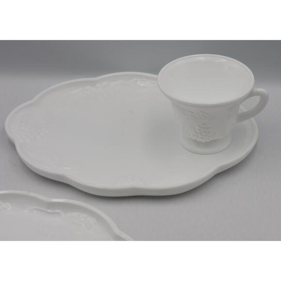 Vintage Indiana Colony White Harvest Milk Glass Grape Snack Tray and Cup Set - Picture 3 of 9